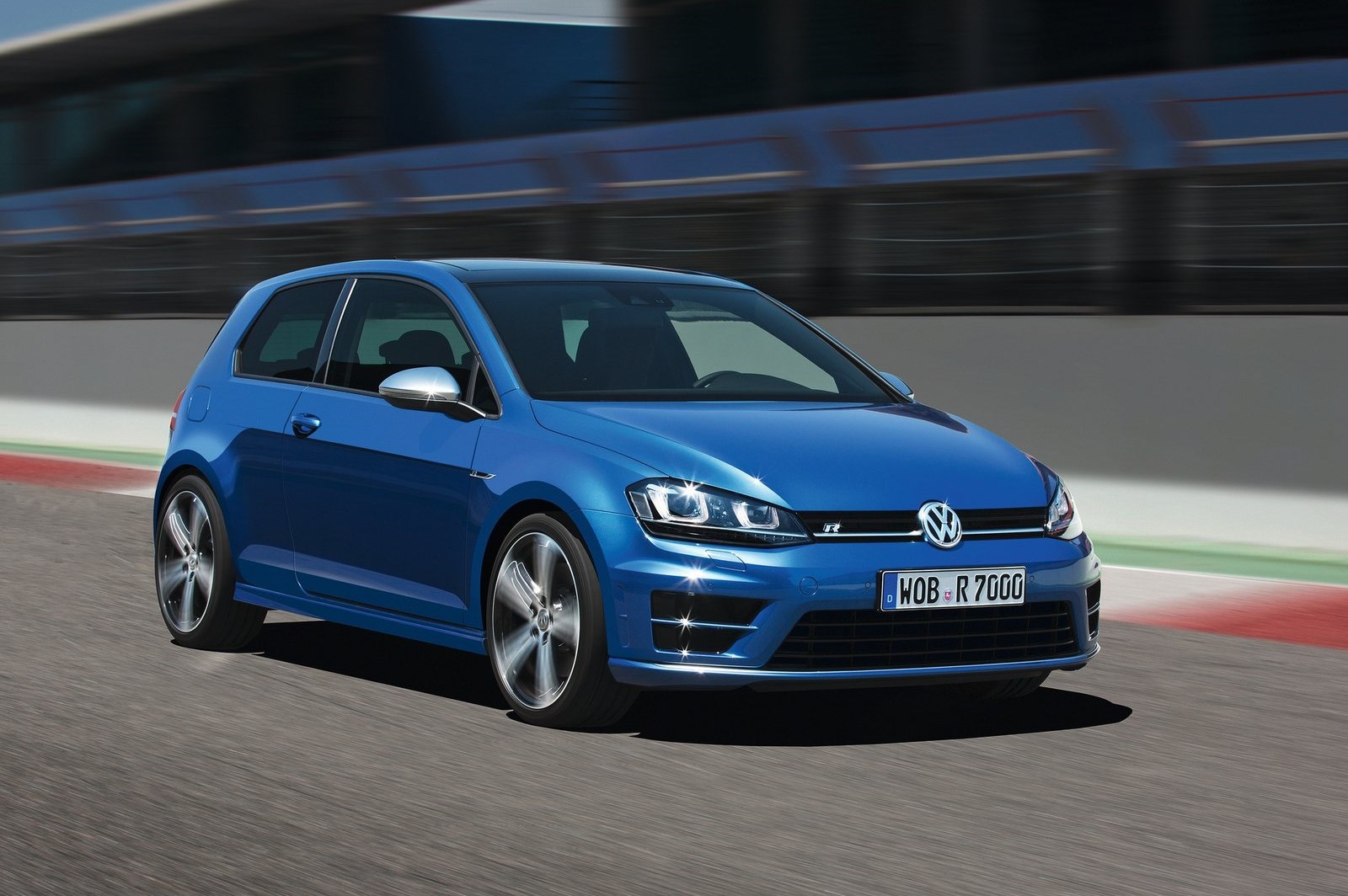 golf r front angle motion