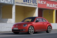 volkswagen-beetle-in-red-2012