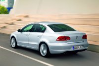 q_volkswagen-passat_2011_1280x960_wallpaper_1a