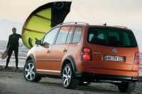 vw-touran_cross