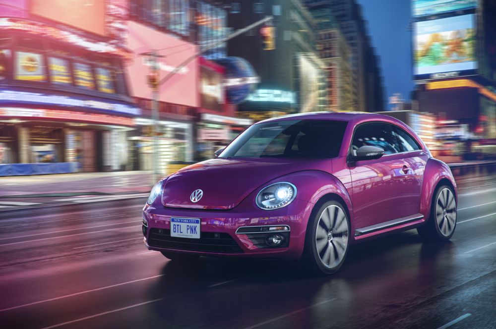beetle pink color edition front three quarter in motion